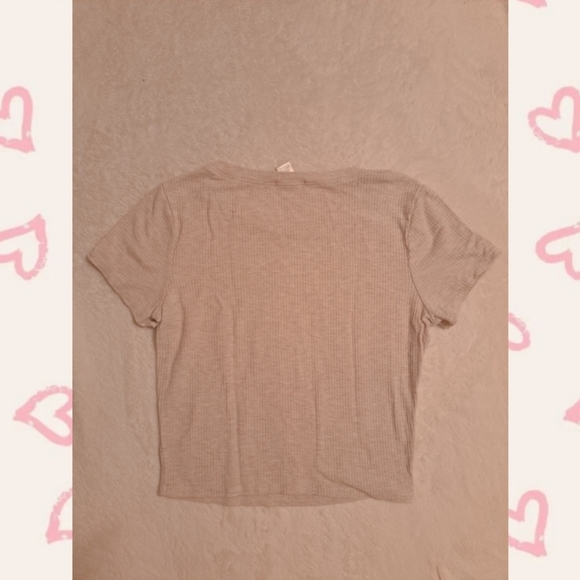 Top - Picture 2 of 4